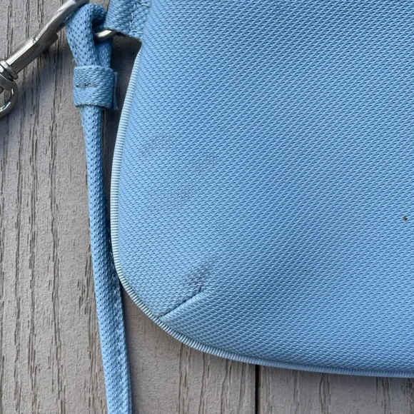 Lacoste Baby Blue Zip Clutch Wristlet Bag Purse Pouch Wallet - Picture 3 of 9